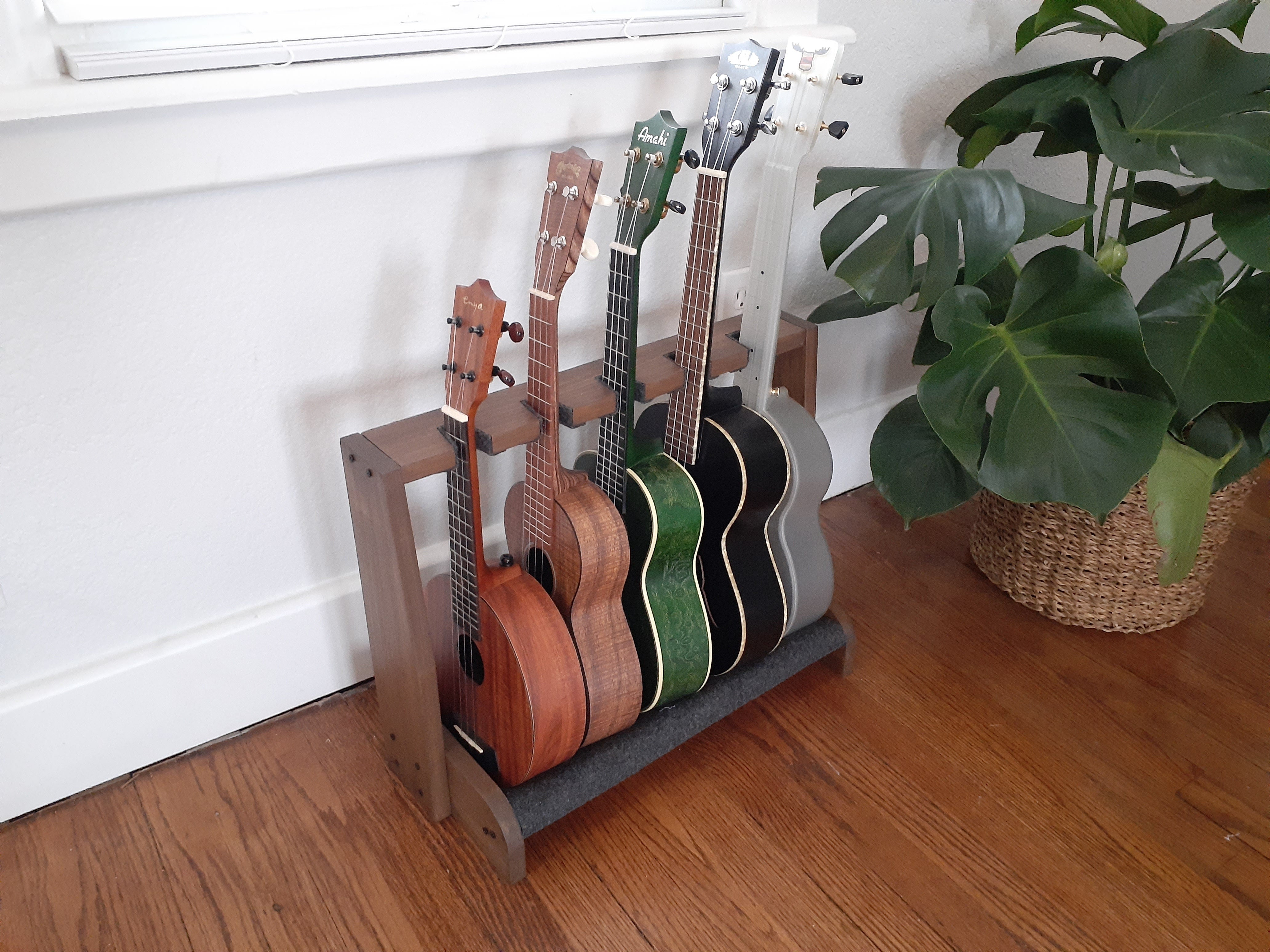 Wooden ukulele outlet stand